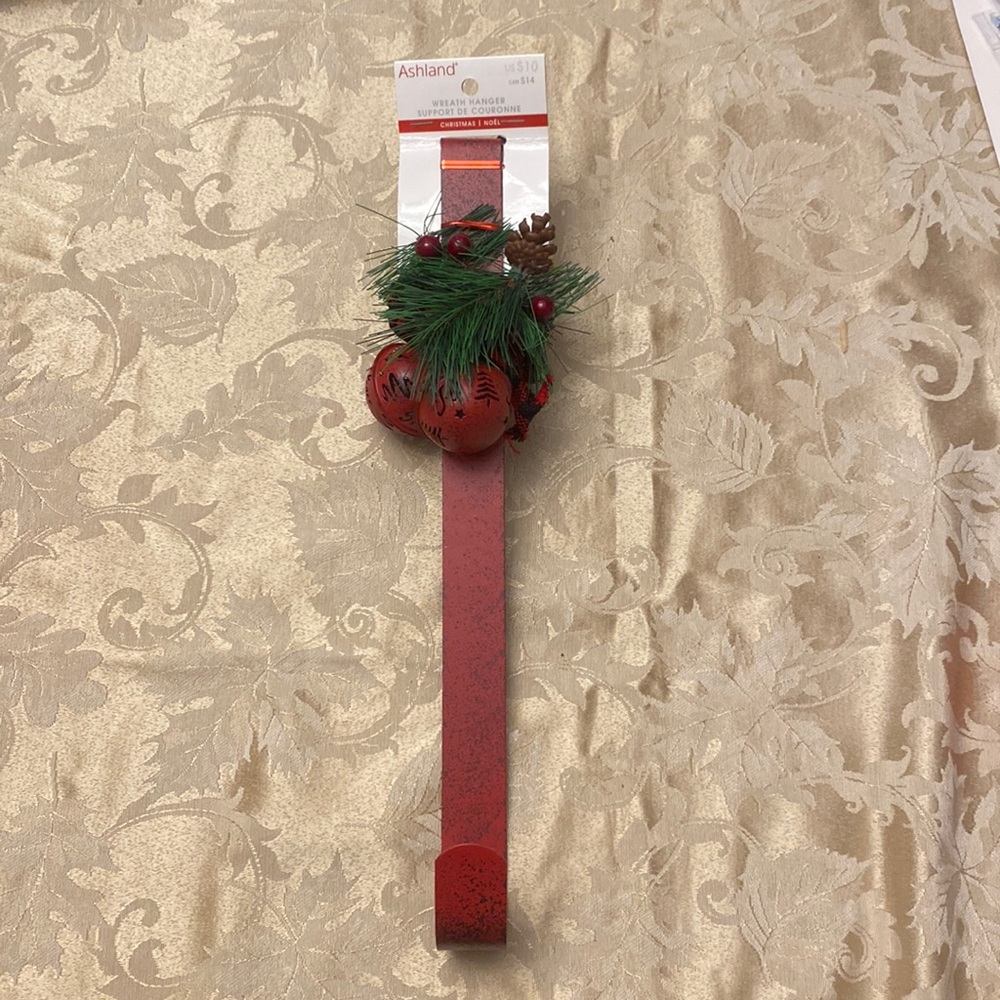 Ashland Wreath Hanger